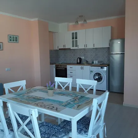 Апартхотел La 2 4*