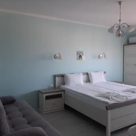 Апартхотел La 2 4*