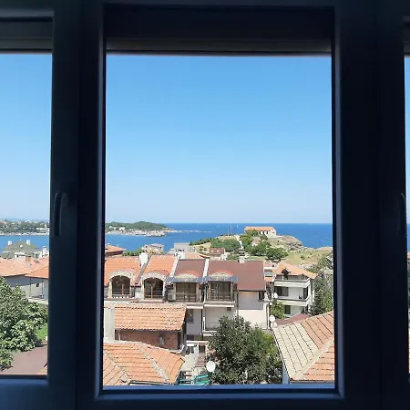 La 2 4* Царево