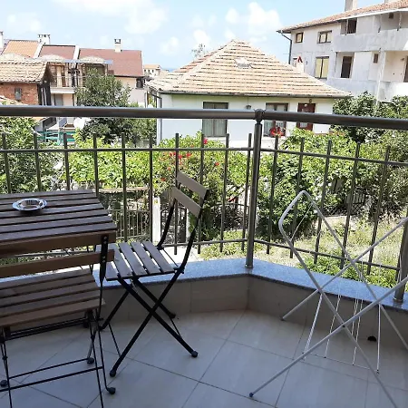 La 2 4* Царево