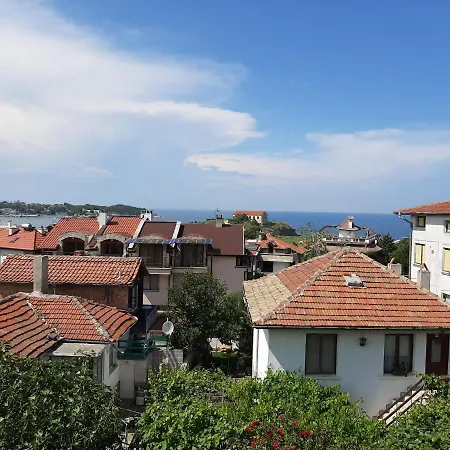 Апартхотел La 2 4*