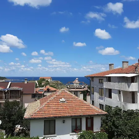 La 2 4* Царево