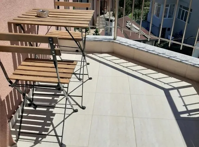 La 2 Aparthotel Tsarevo