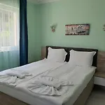 La 2 Aparthotel