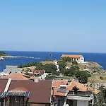 La 2 Aparthotel 3*