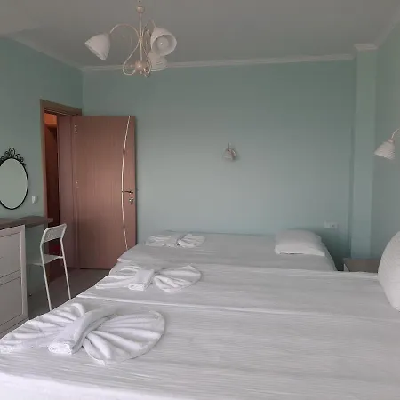 Aparthotel La 2