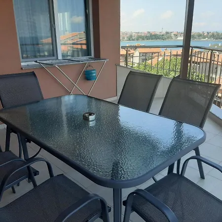 La 2 Aparthotel Tsarevo