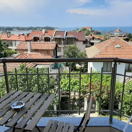 La 2 شقة فندقية تساريفو