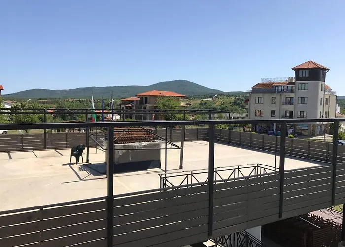 מלון דירות La 2 צרבו