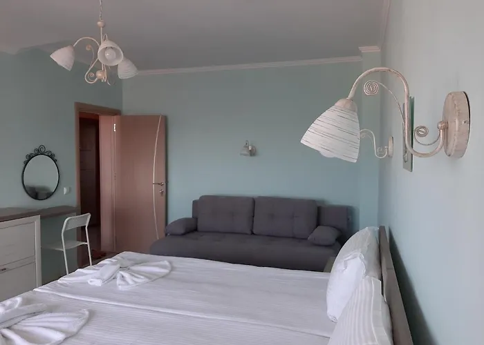 La 2 מלון דירות